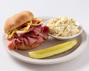 Pit Ham Sandwich with Potato Salad Delicius